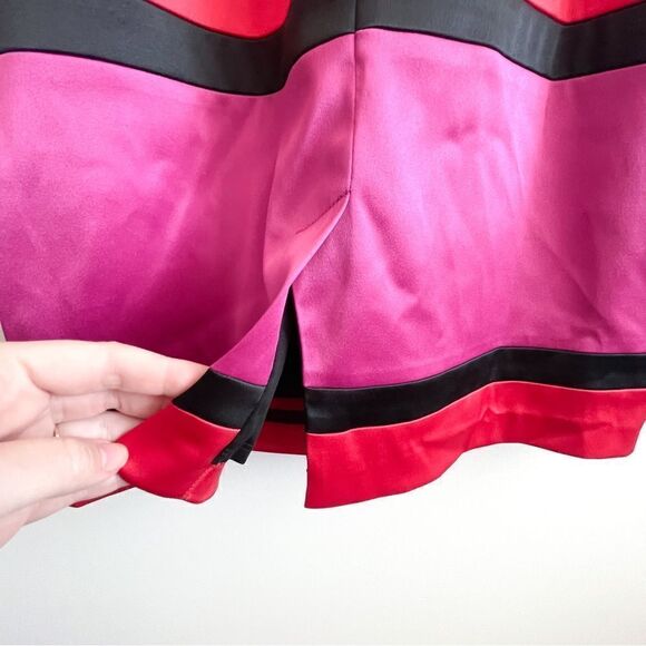 Laura Petite Fitted Dress Bodycon Black Red Pink Satin Sleeveless Sheath Size 6 - Picture 5 of 13